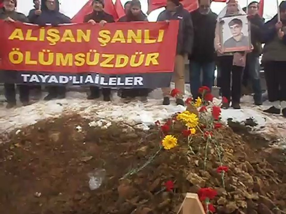 AlisanSanli-cenaze-20130203-ÜMİT İLTER'İN ÖZLEM ŞİİRİ