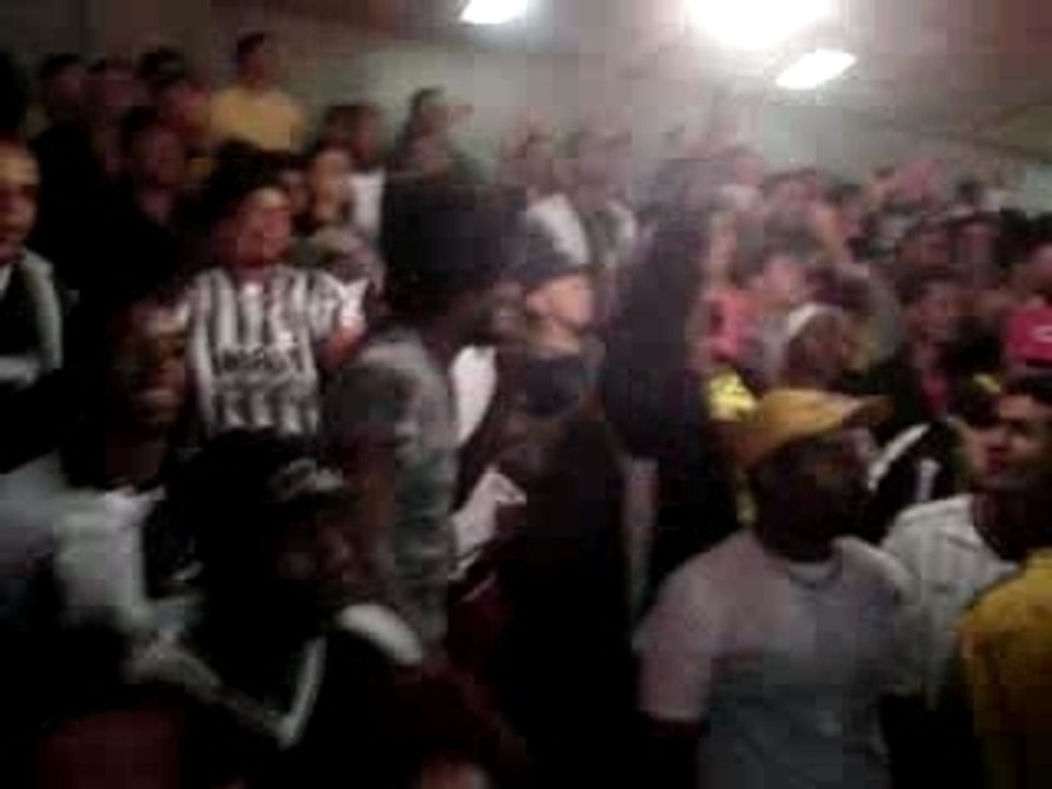 Domingo Eu Vou Ao Mineirão