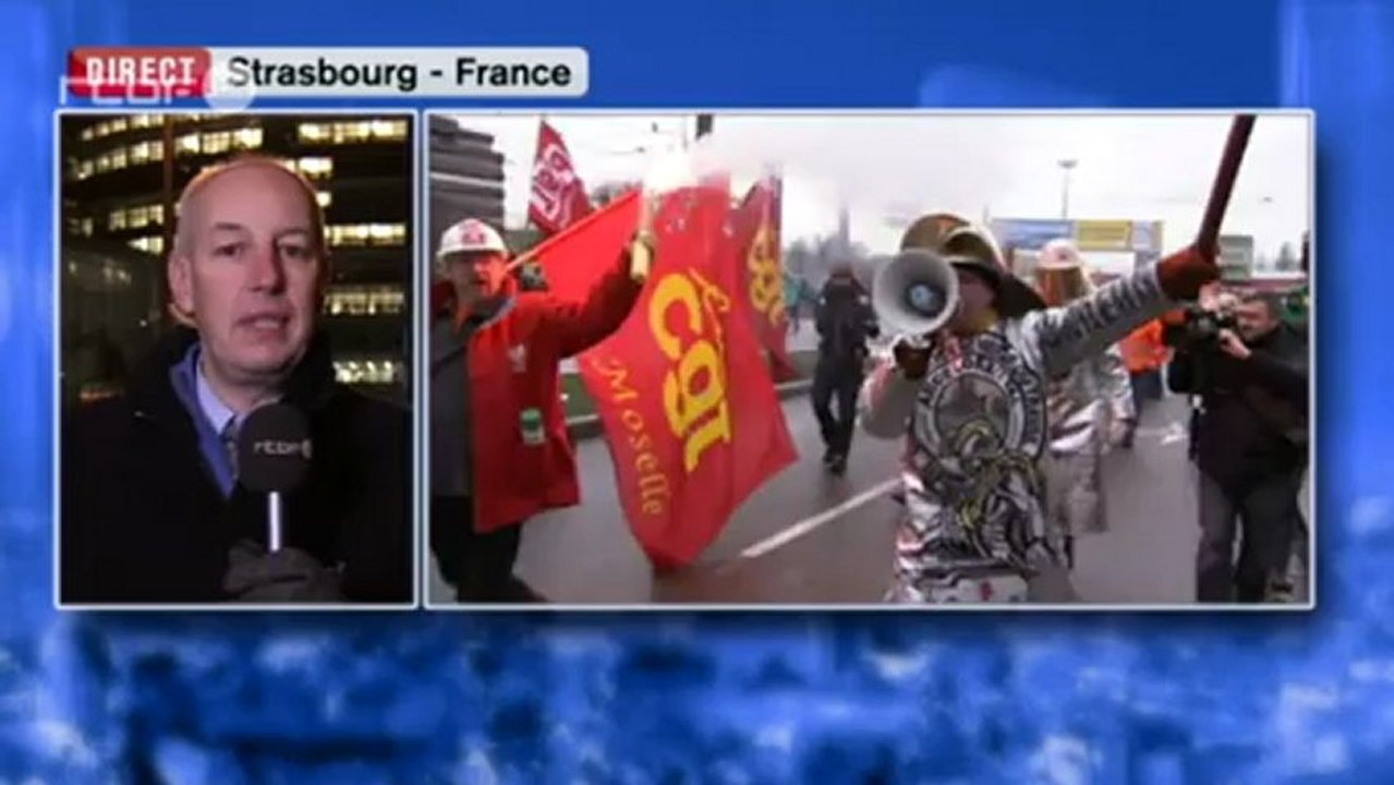 Strasbourg- heurts entre les métallos d'ArcelorMittal et les policiers - RTBF Regions_2