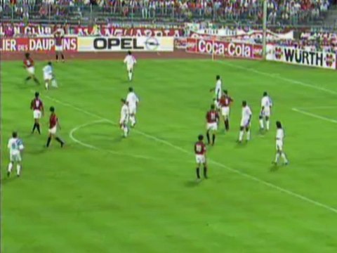 ЛЧ 1992-1993 обзор матча Марсель-Милан (1 тайм ) ФИНАЛ.