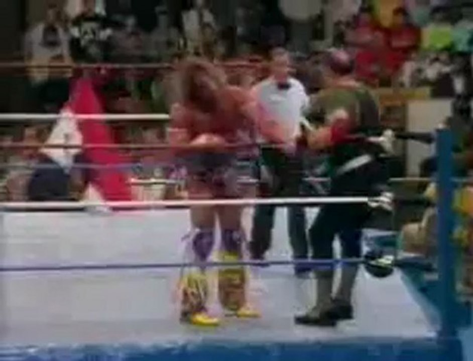 The Ultimate Warrior vs Sgt Slaughter For The WWE Title