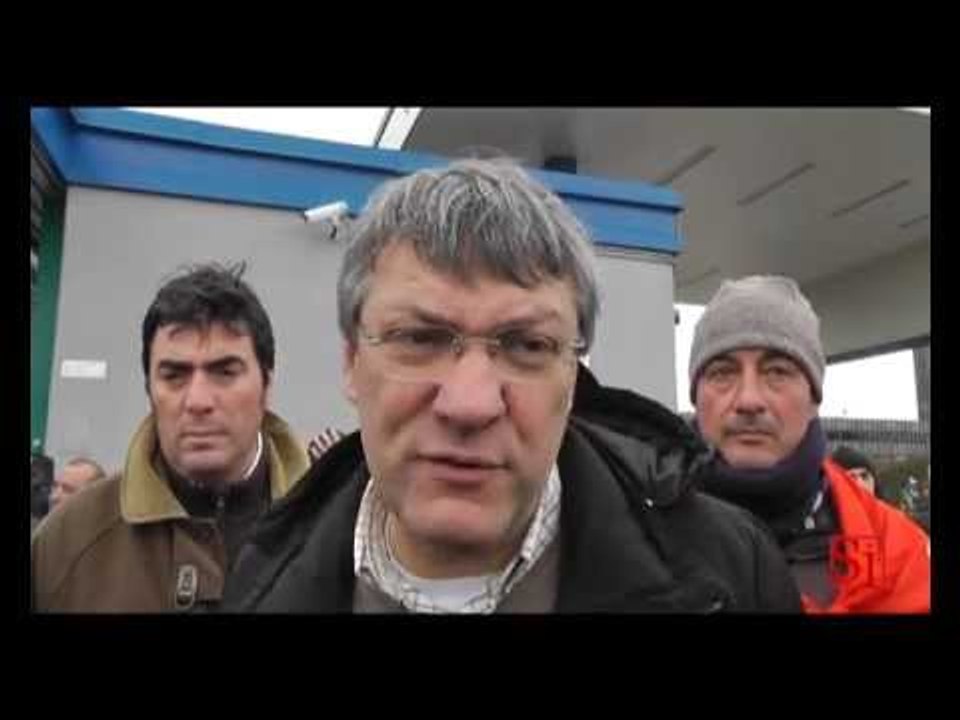 Pomigliano (NA) - Landini alla Fiat con i 18 operai FIOM (06.02.13)