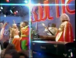 Funkadelic - Connections & Disconections [HQ Video] (1981) at Soul Train