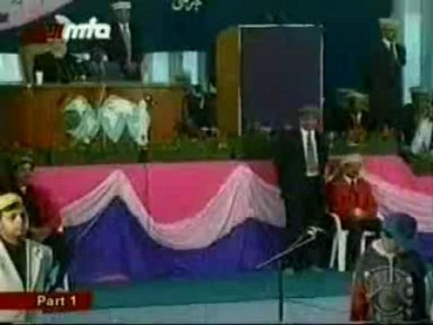 Greatness of Khalifa Islam Ahmadiyyat. Question answer Session with Atfal