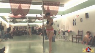 Ecole Pole dance Gogo effeuillage et Zumba