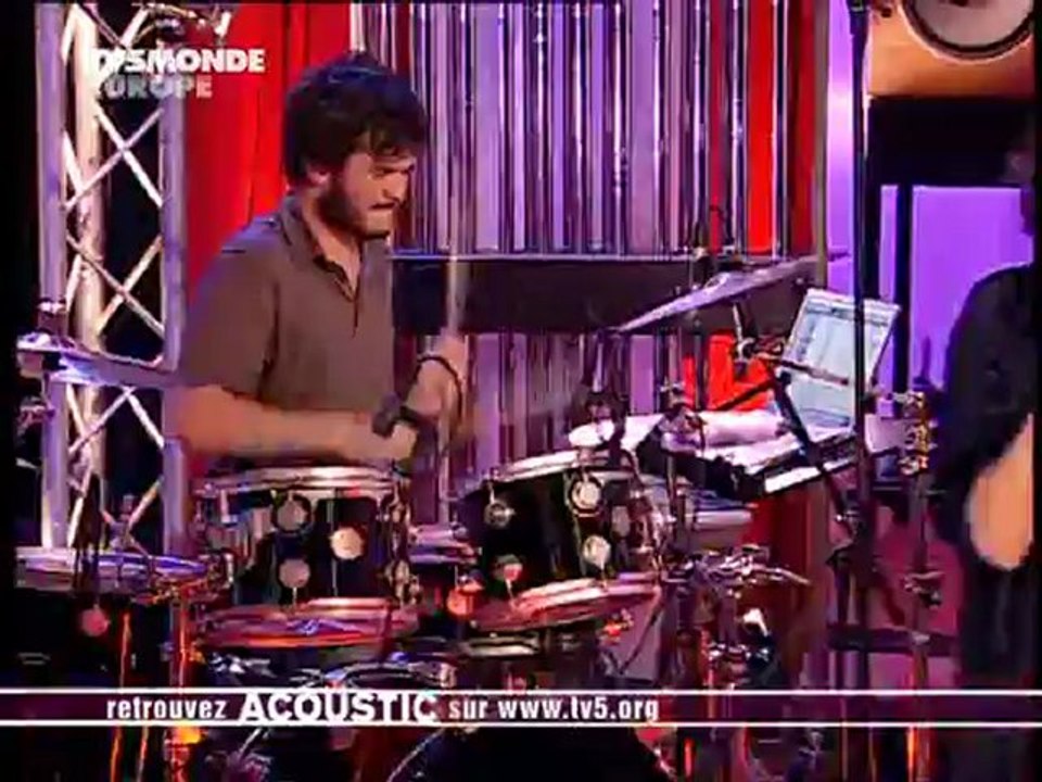 Alizee - Fifty Sixty (2008-03-19. Live in Acoustic TV5)