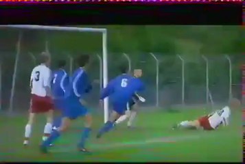 Dans le documentaire de 2002 sur l'INF Clairefontaine, Geoffrey Jourdren fait son autocritique