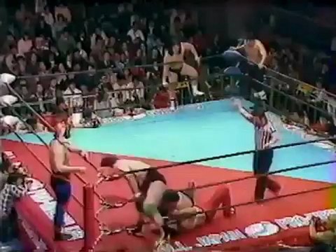 Genichiro Tenryu, Tiger Mask II (Mitsuharu Misawa) & Ashura Hara vs Riki Choshu, Yoshiaki Yatsu & Kuniaki Kobayashi