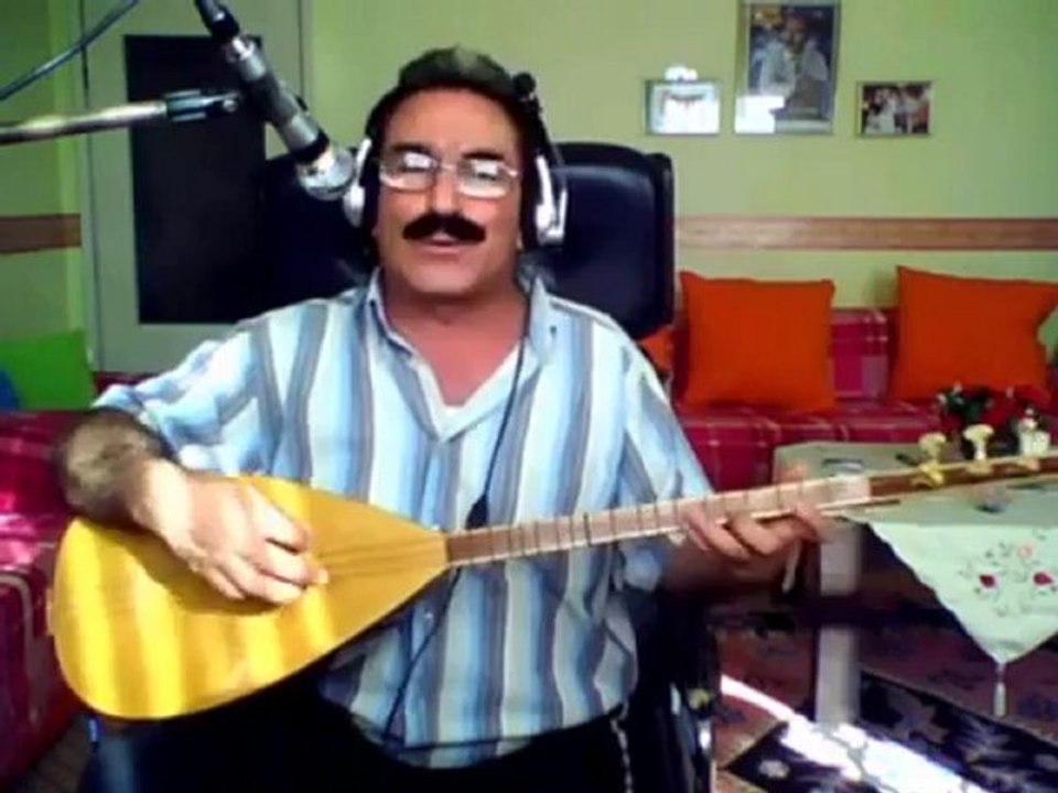 Ahmet Arslan   -  SOR BENİ ALİDEN SOR-('''Türkü Adam''')-BESTE