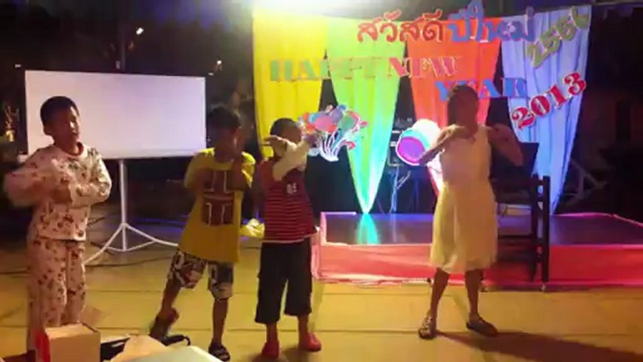 Gangnam style en direct de la Thaïlande