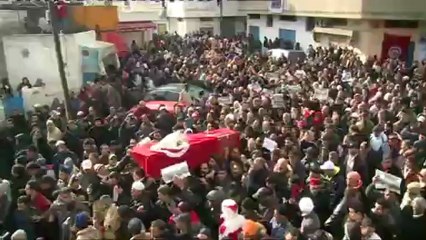 Túnez entierra a líder opositor