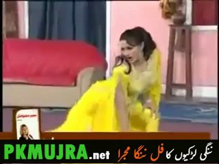 Saima Khan Bra Less Mujra hi mujra