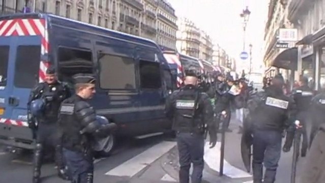 Des mal-logés évacués de l'Agence Nationale de l'Habitat (ANAH)