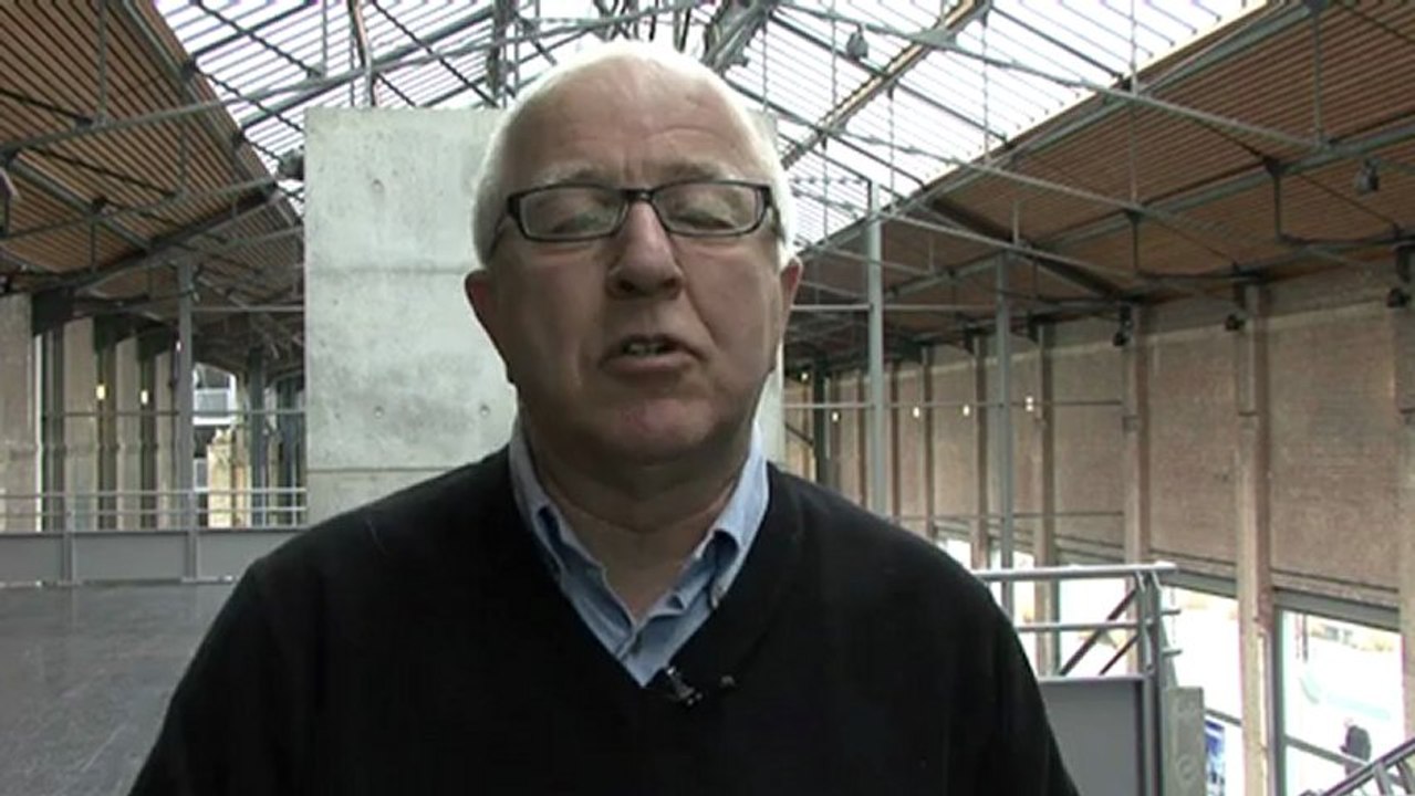 Denis MacShane : "Libéraliser l'université pour...