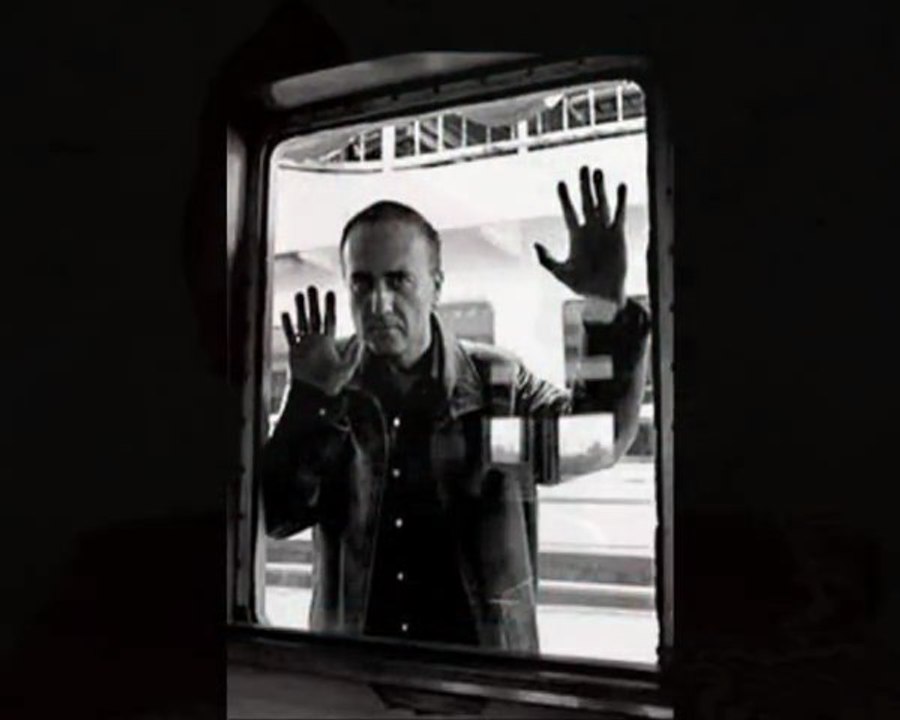 Murathan Mungan - yalnız bir opera- yorum sefa -şömine ateşi ve çıtırtıları eşliğinde  kolaj serbülent öztürk