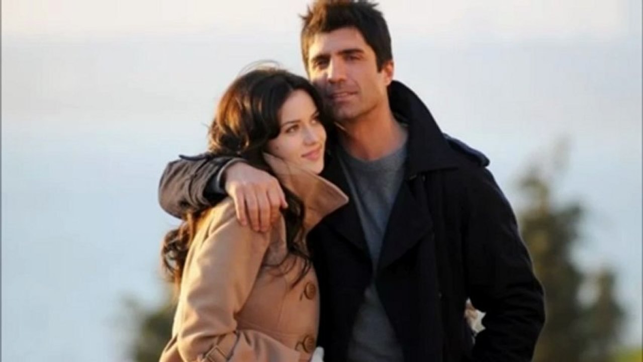 Özcan Deniz feat Fahriye Evcen    - Sen Yarim İdun