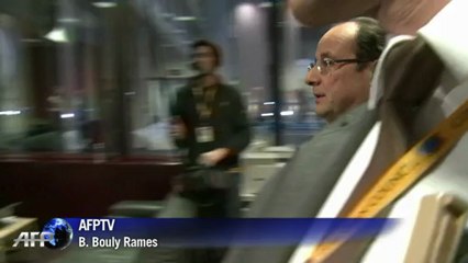 Accord sur le budget UE: Hollande salue "un bon compromis"