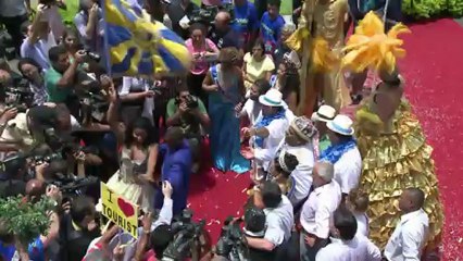 Momo abre su reinado en Rio