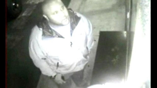 Snow hampers manhunt for fugitive ex-cop