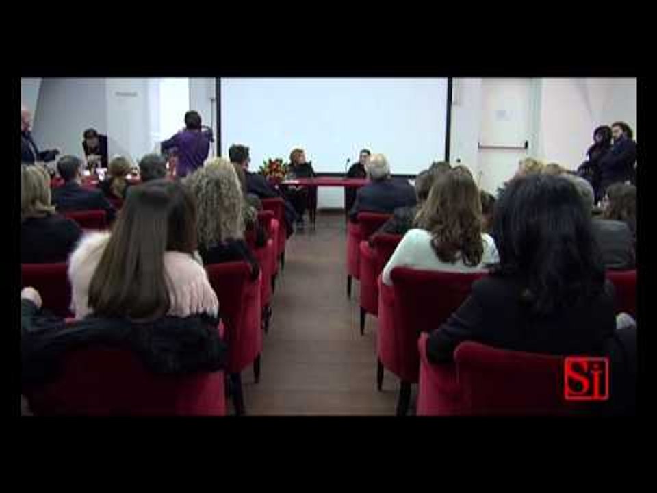 Napoli - In mostra i gioielli del Teatro San Carlo (08.02.13)