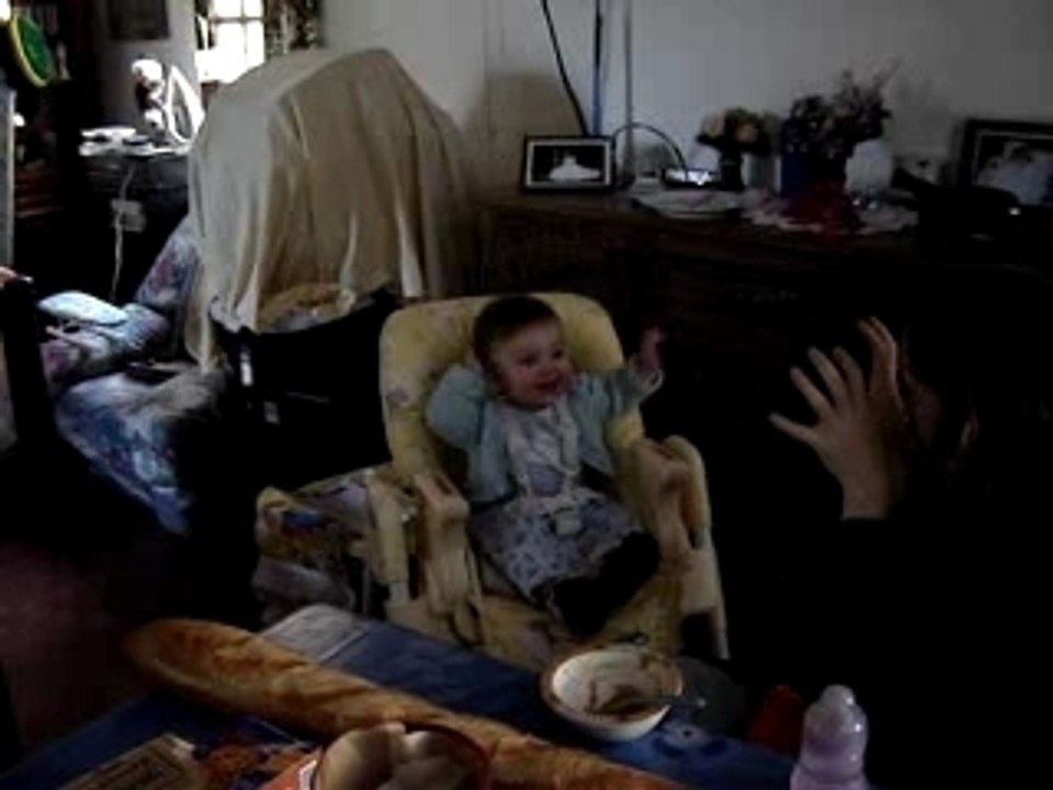 Muriel qui attend la photo