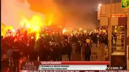 L'impressionnant accueil réservé à Didier Drogba par les supporteurs de Galatasaray