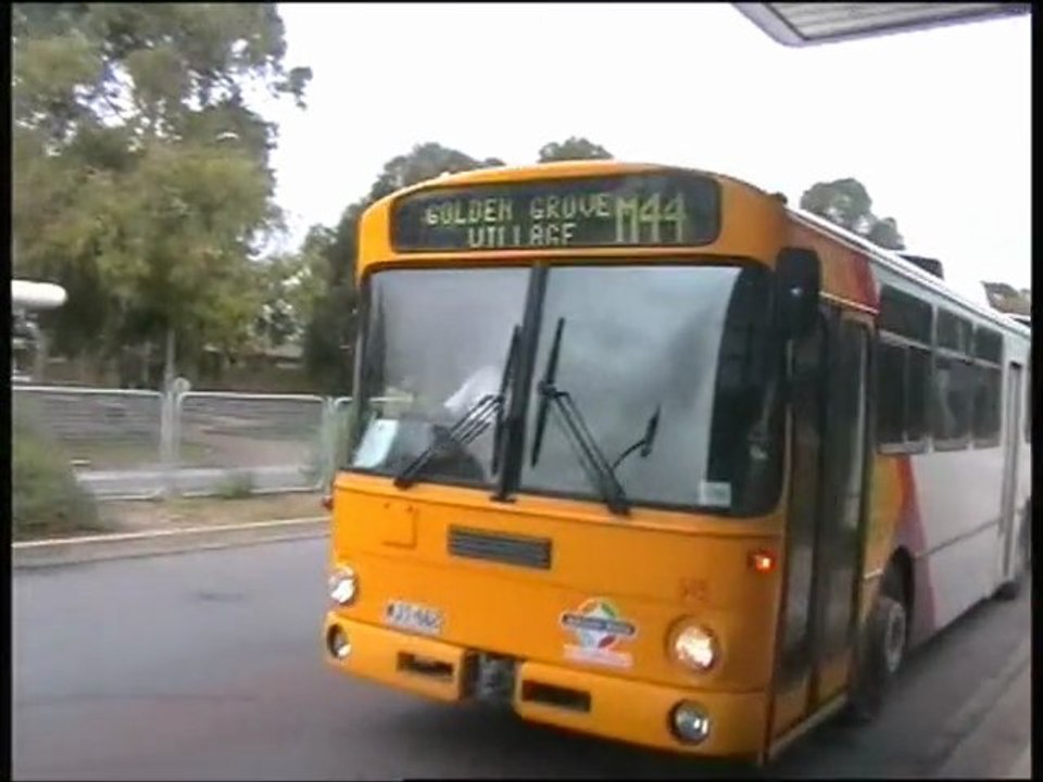 Mercedes Benz O305G