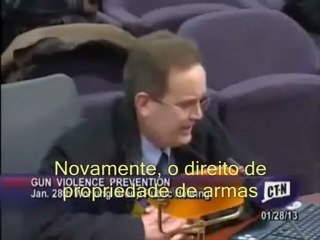 Pai faz discurso sobre o direito à segurança armada após ver filha vitimada no massacre de Sandy Hook