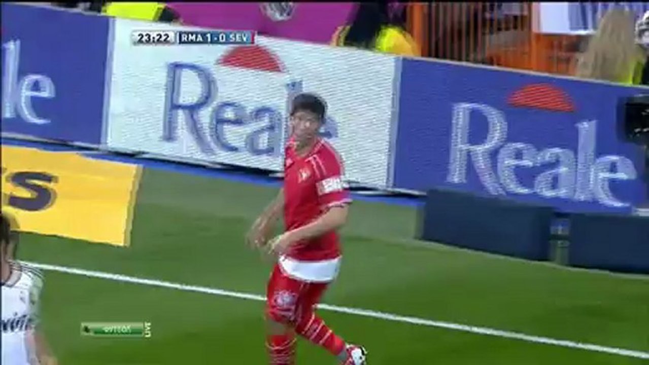 Футбол. Чемпионат Испании. 23 тур. Реал (Мадрид)-Севилья. 1 тайм (09.02.2013)