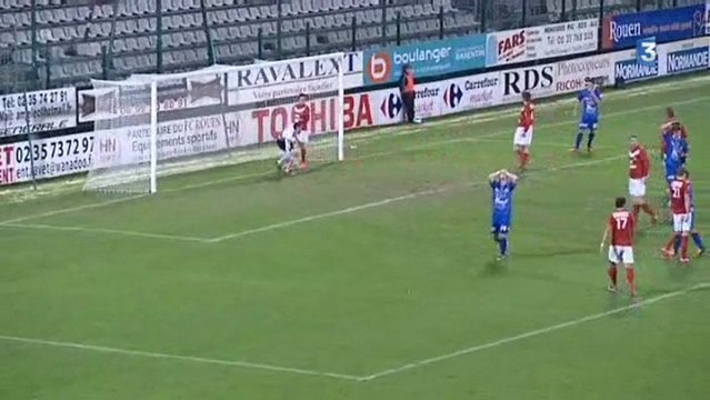 Football : victoire du FC Rouen 1 à 0 contre Bourg Péronnas (01)