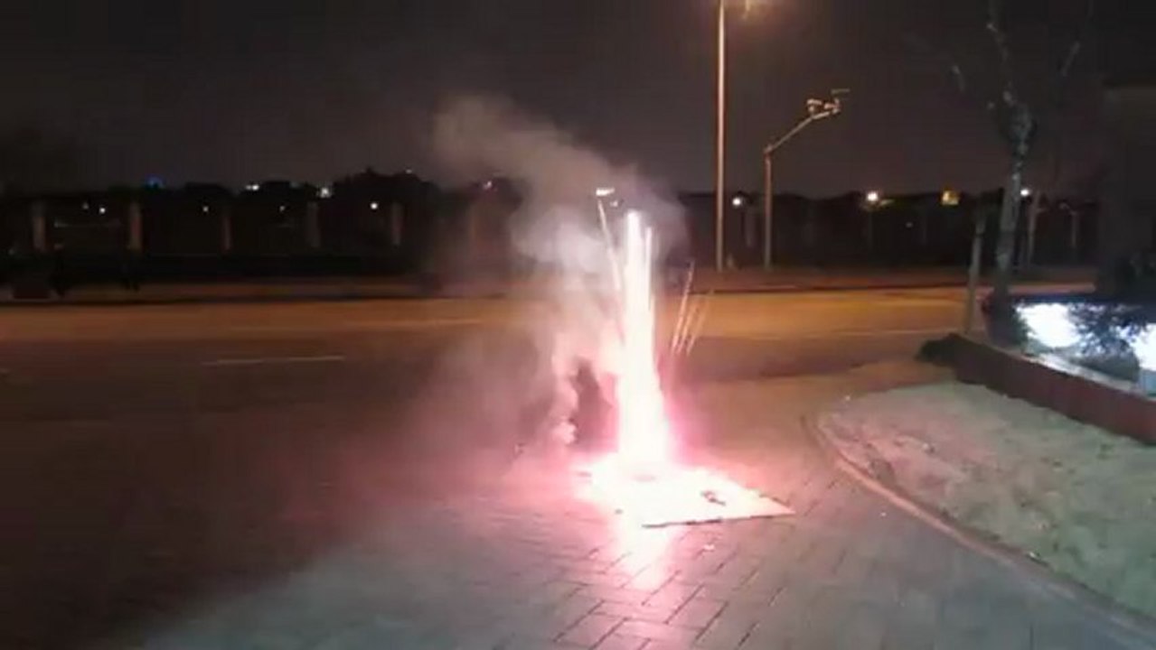 Shanghai Nouvel An Chinois 2013 - Feu d'artifices tiré par nous même devant la résidence