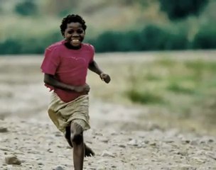 Redd     -  Yüzünü Dökme Küçük Kız