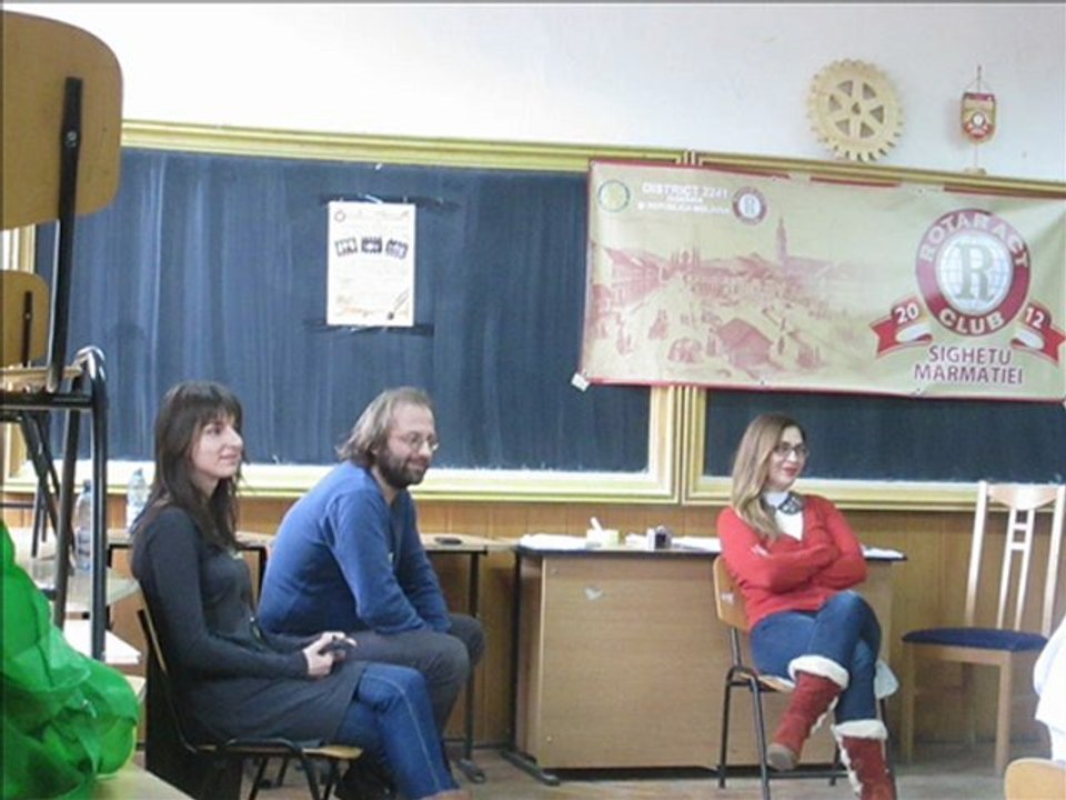 Copiii pe scena 2013- colaj foto