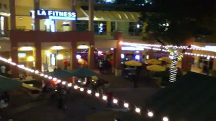 Mary Brickell Village on a saturday night|Brickell Condos|Brickell Restaurants|Music on Brickell