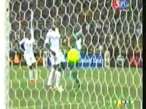 VIDEOS DIRECT CAN 2013-Finale Nigéria vs Burkina Faso: les Super Eagles marquent grâce à Mba (première période)