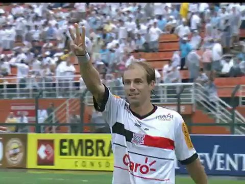 Paulista faz três e acaba com invencibilidade do Santos