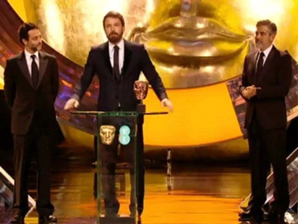 BAFTAs 2013: Ben Affleck makes emotional accept...