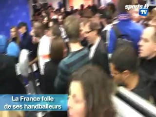 Handball: le retour triomphal des Bleus