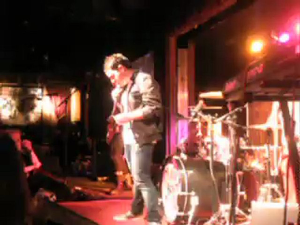 B.B. King Blues Club & Grill Concert 01-31-2013: Crash Boom Bang - Under Pressure