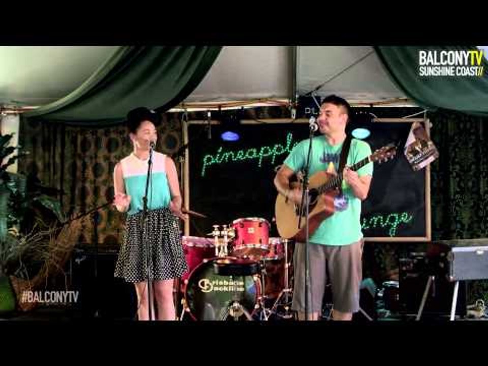 MICROWAVE JENNY - YOU, ME, BACKSEAT (BalconyTV)