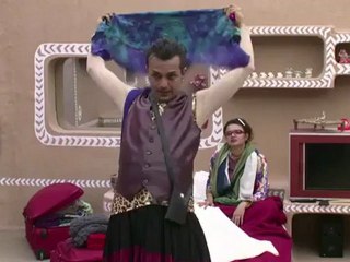 Imam goes shopping