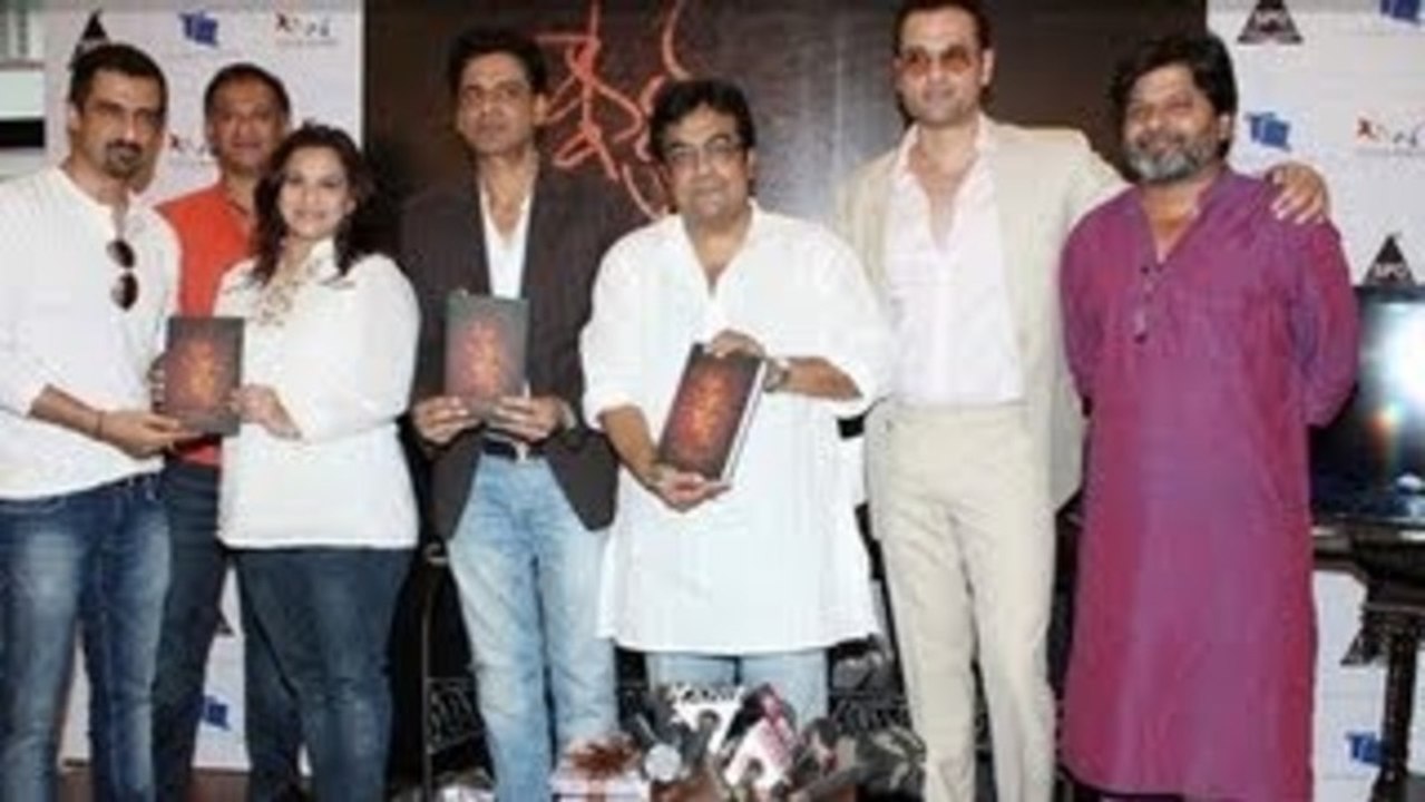 Manoj Bajpai Launches Book ''Kuch Main Bhi Kahoon'' !