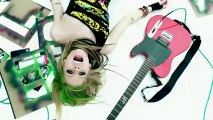 Avril-Lavigne-Smile (1)