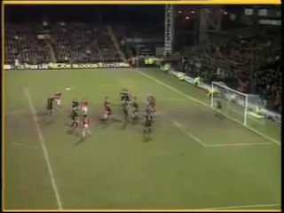 Ο Σμάιχελ σκοράρει στο τελευταίο λεπτό (Γουίμπλεντον-Μ. Γιουνάιτεντ)