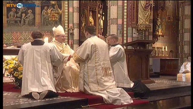 Vertrek van Paus verrast Noordelijke bisdom - RTV Noord