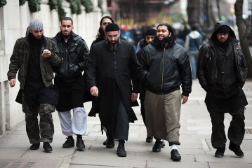 The Stream - 'Muslim Patrol' police London streets