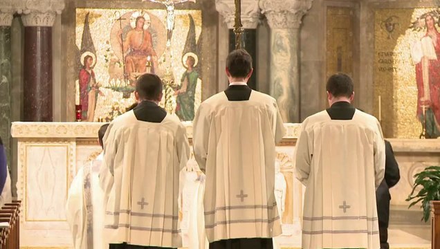 US church and faithful react to pope's resignation