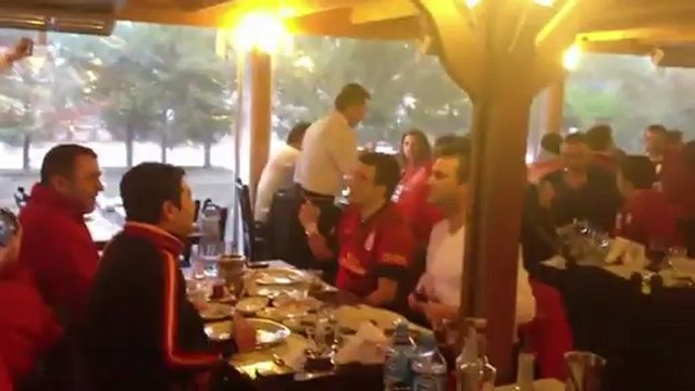 Didier Drogba'ya Tezahürat (Galatasaray Taraftarı)