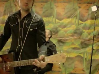 MANU Clip "Que fais tu ?" Tekini Records (2013)