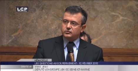 Après avoir échappé un "abruti(s)", Claude Bartolone s'explique